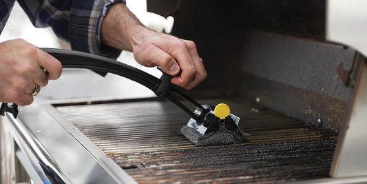 Na de BBQ is het pas écht genieten… als je deze lifehack kent 😏