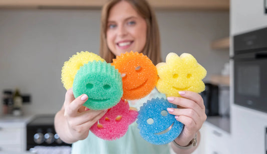 Wat is het verschil tussen Scrub Daddy en Scrub Mommy?