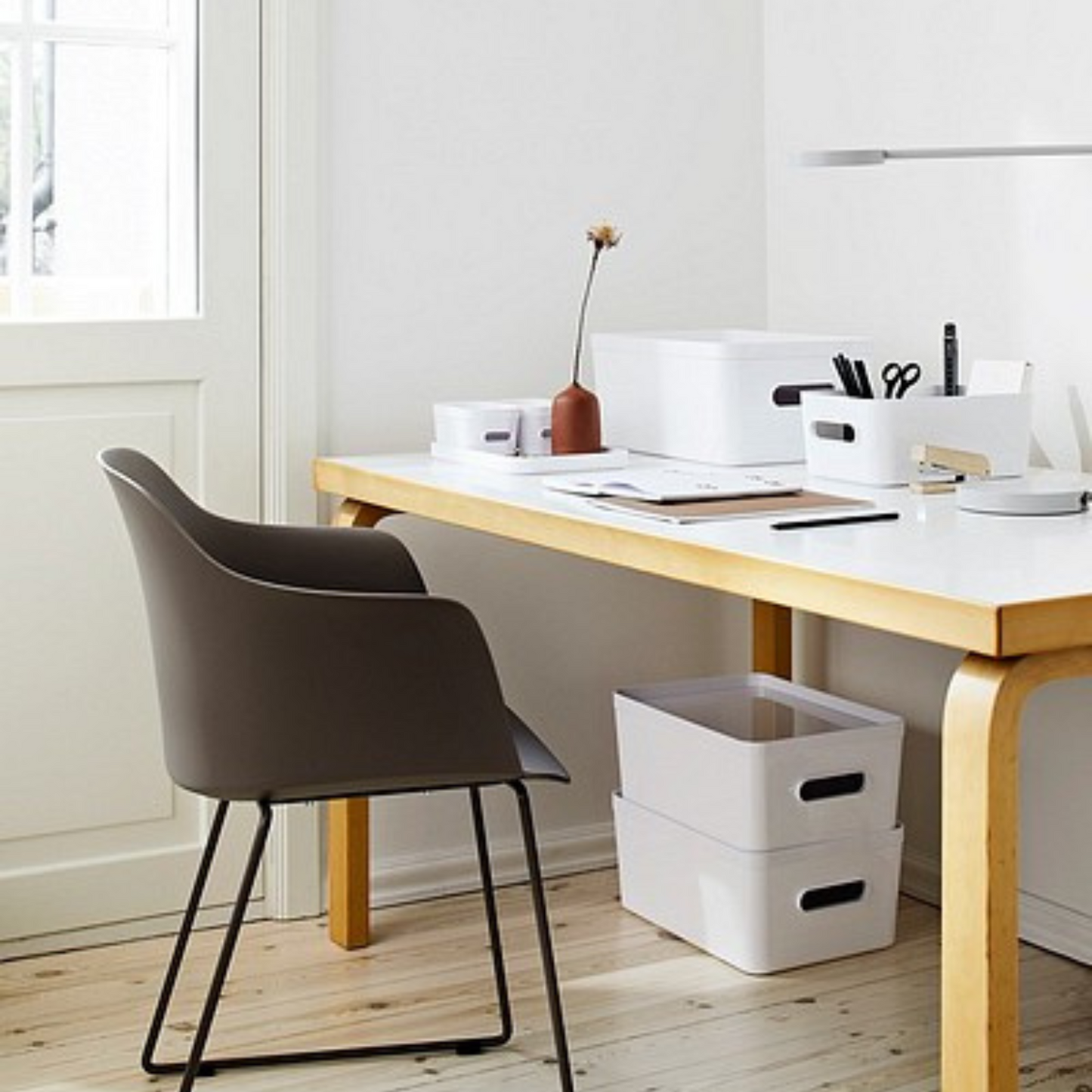 Compact White L lid