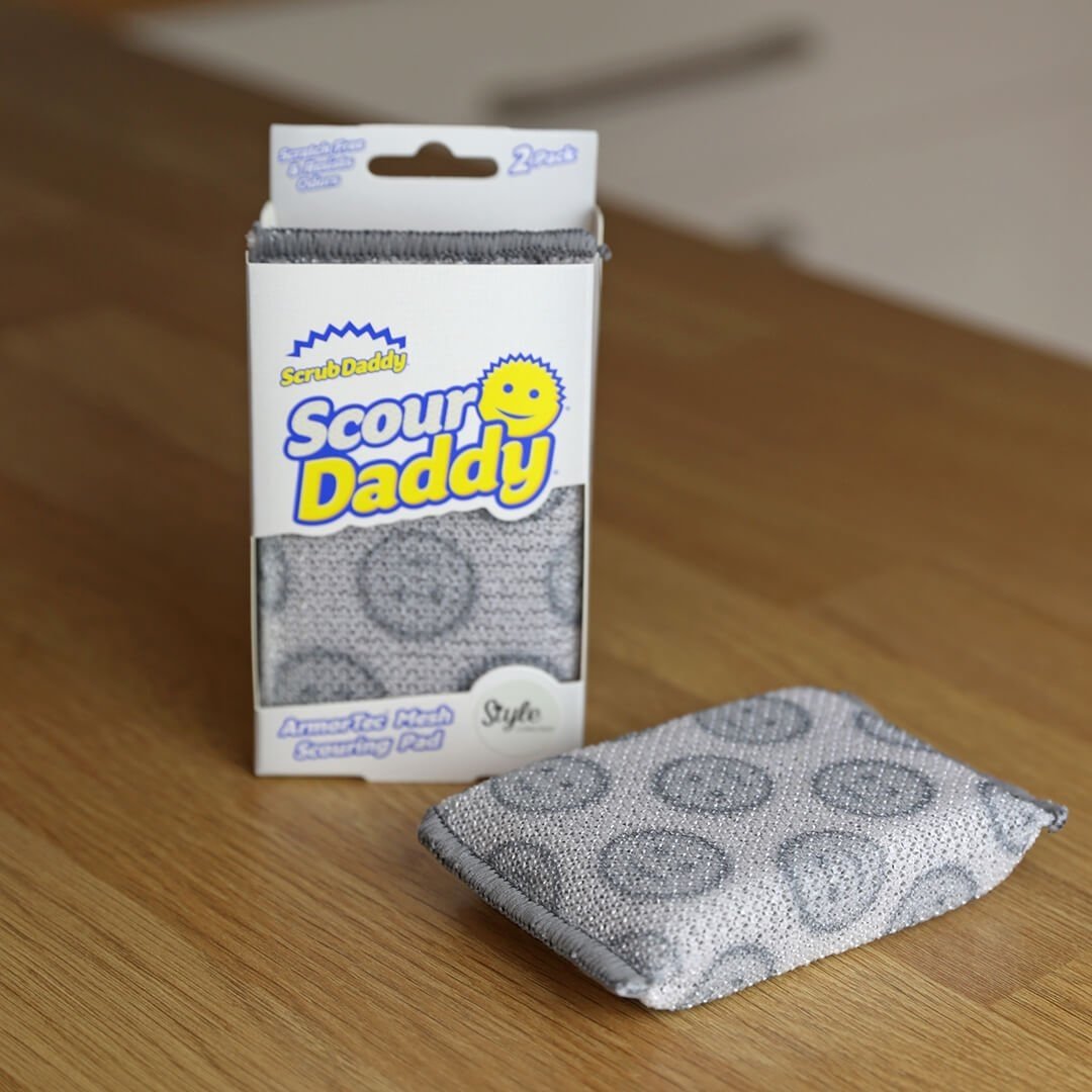 Scour Daddy Grijs